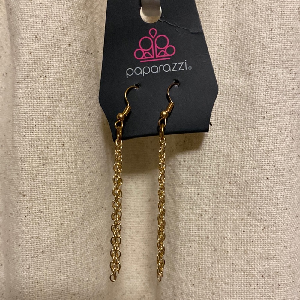 Papparazzi Earrings